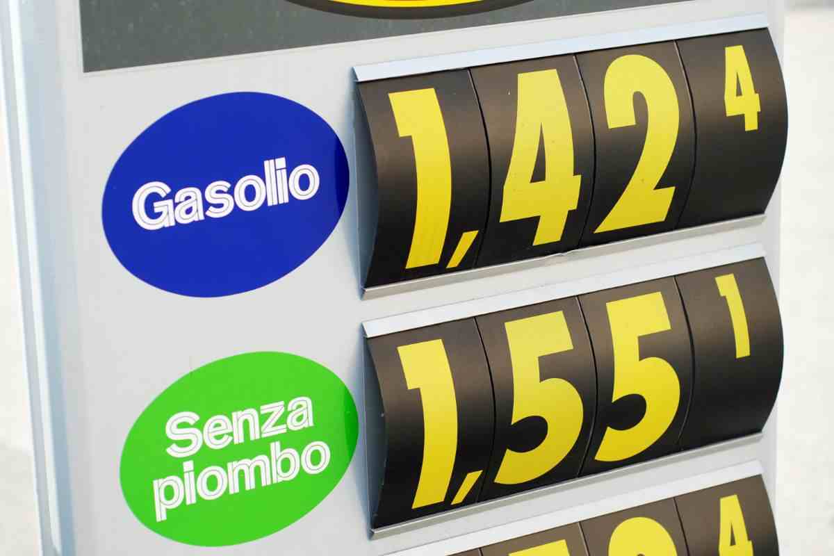distributore carburante