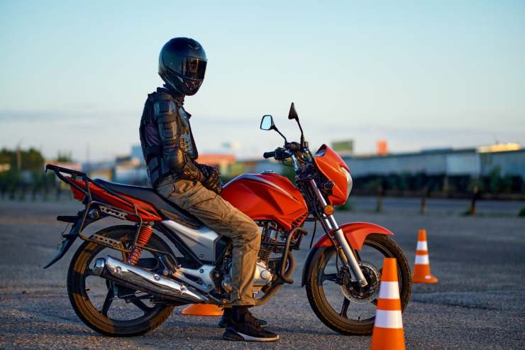 Patente moto novità UE differenze