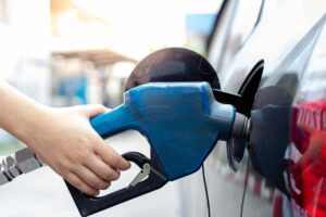 Fare rifornimento carburante