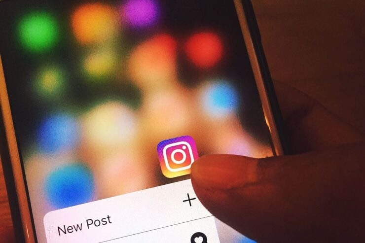 Tenere cliccata l'icona di Instagram