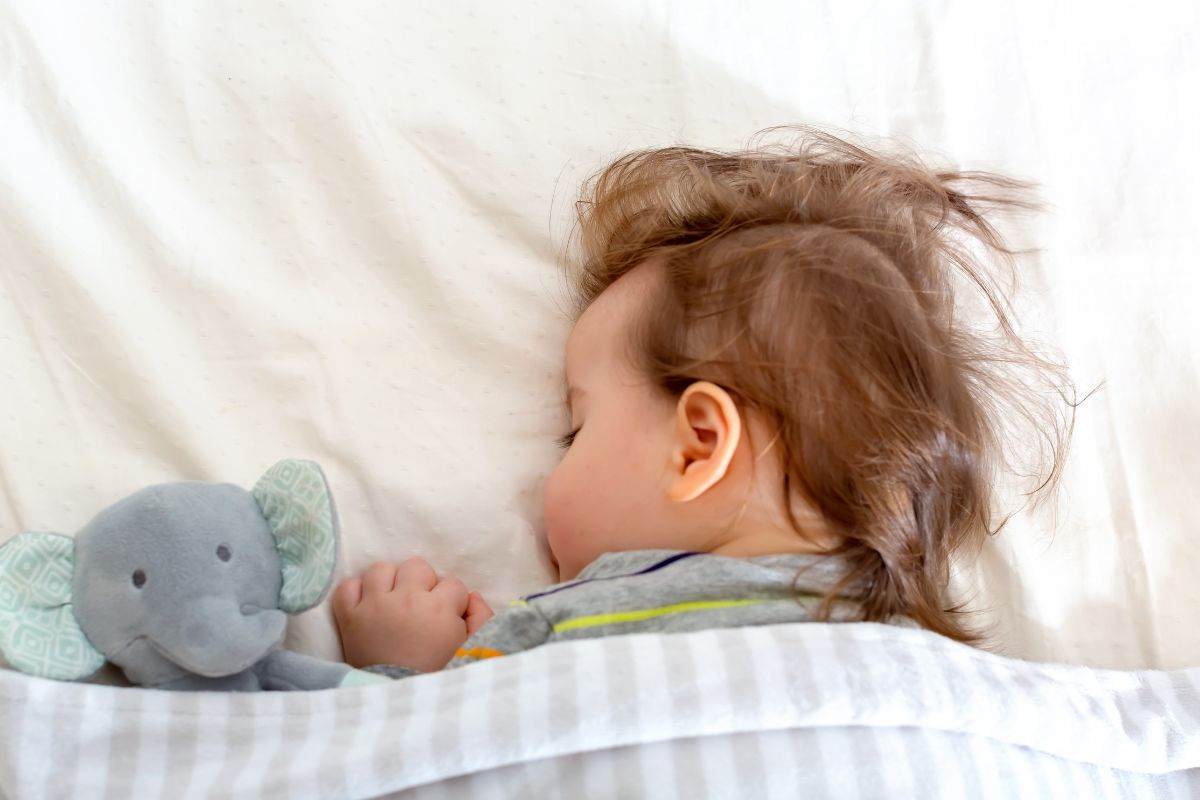 un bambino che dorme
