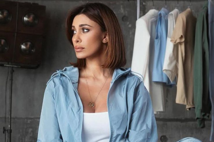 una foto di Belen Rodriguez in posa