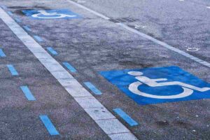 simbolo parcheggio disabili